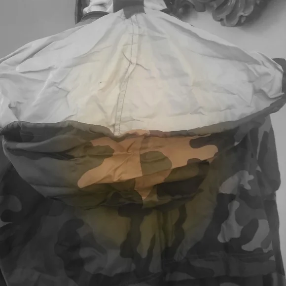 Gore-Tex Men's Camouflage Military Jacket - Picture 5 of 8